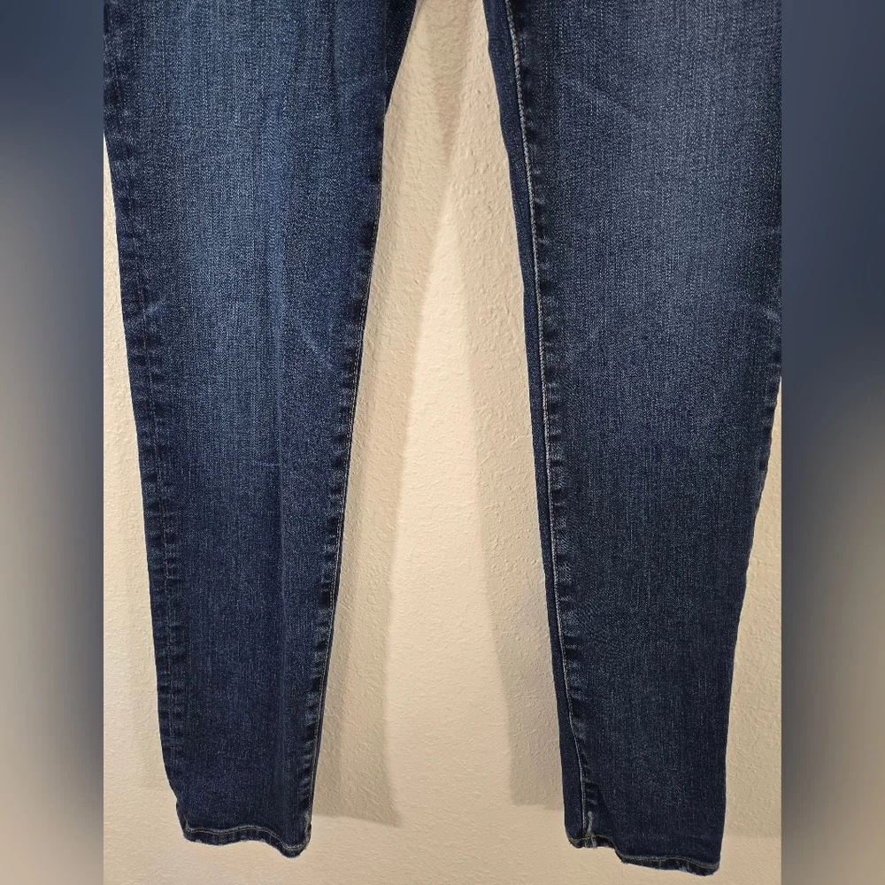 AG Prima Cigarette Leg Light Distressing Classic Preppy Festival, size 27R